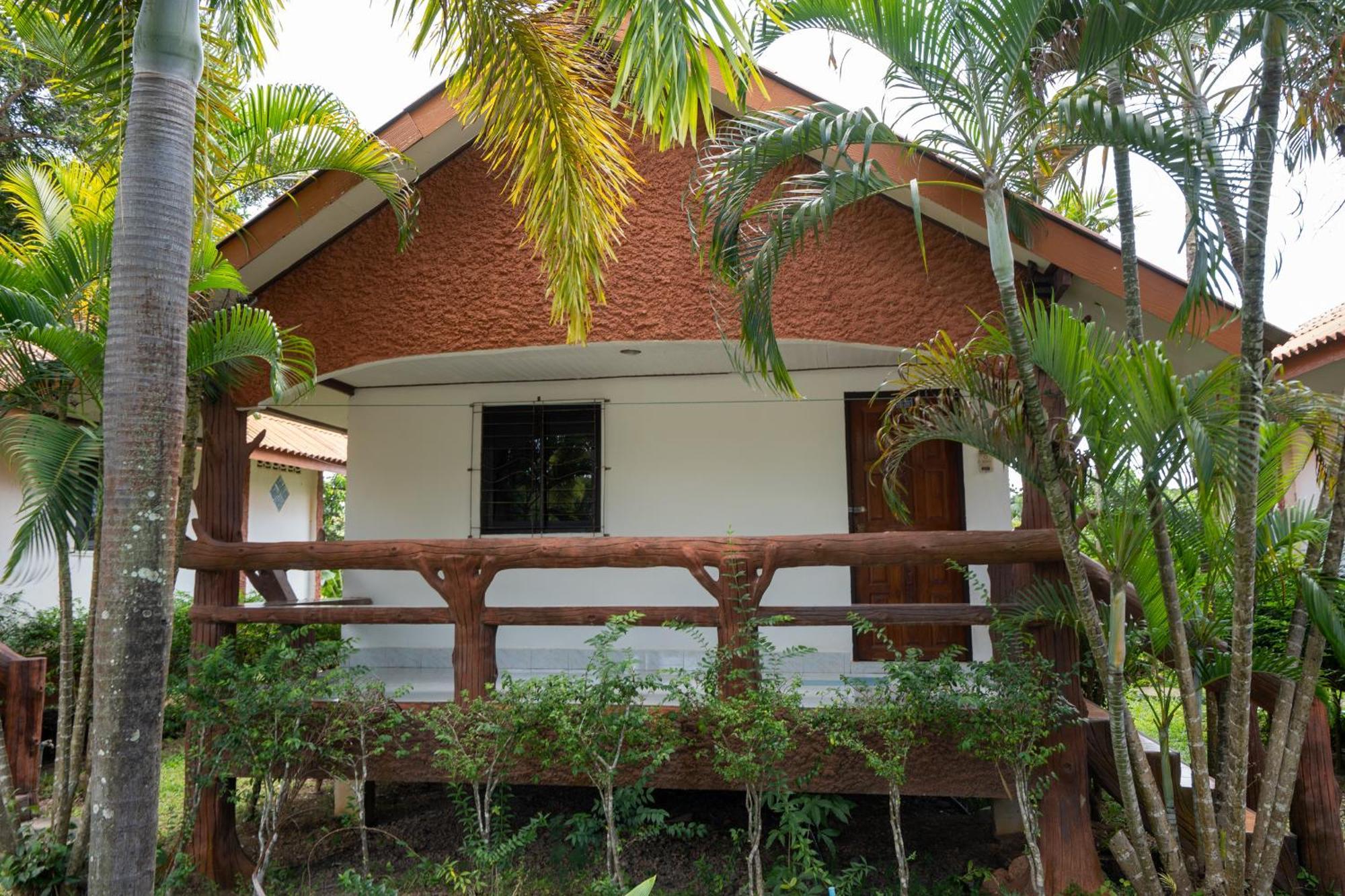 Lanta School Beach Resort Ko Lanta Eksteriør bilde